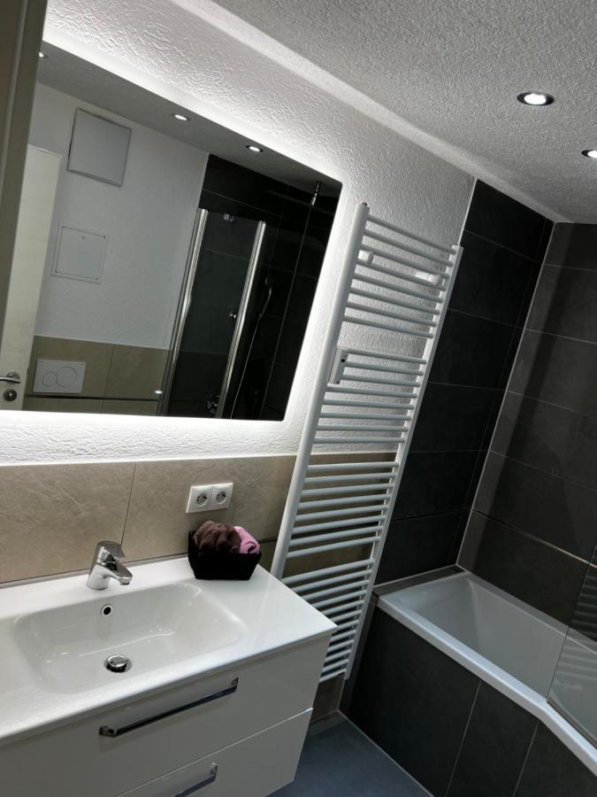Moderne Wohnung Mit Bergblick Friedrichshafen Ngoại thất bức ảnh